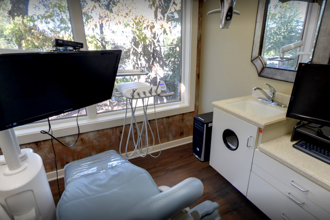 Cosmetic Dental Office 27403